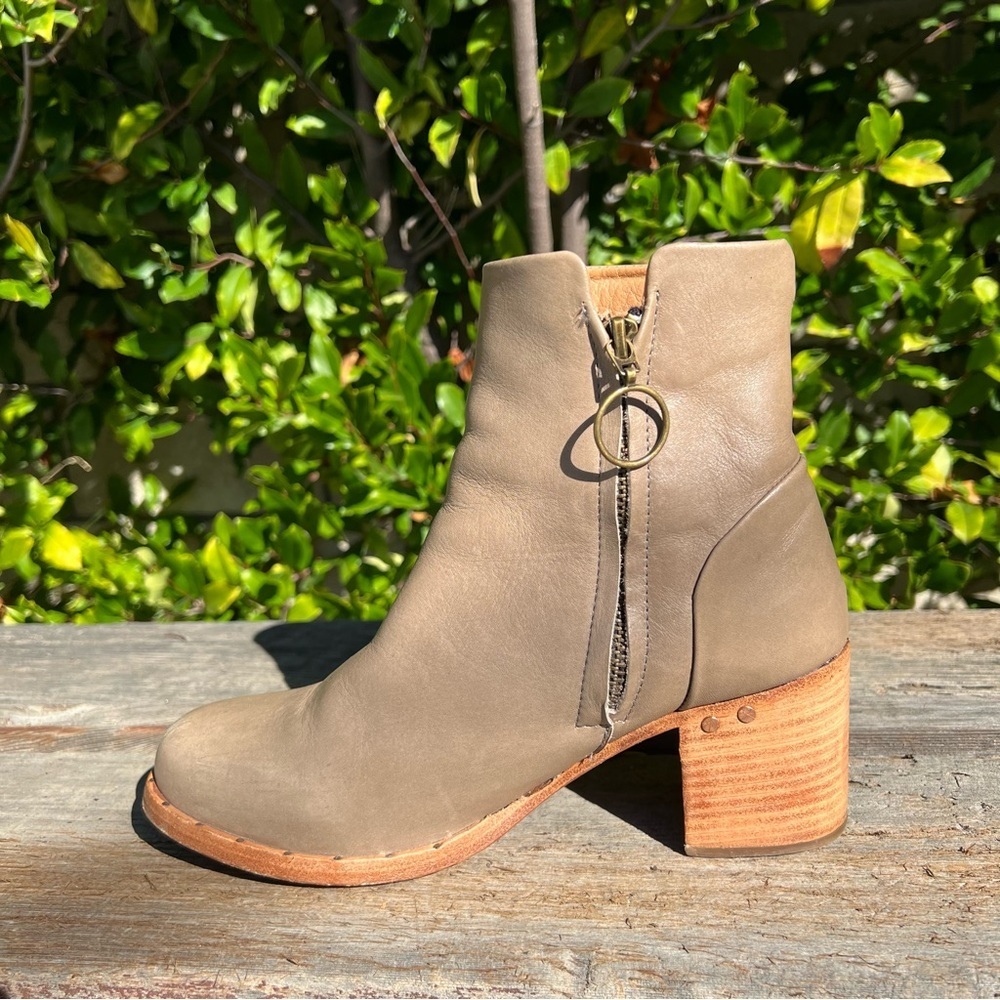 BEEK Falcon Leather Ankle Boots Size 7 - Picture 4 of 14